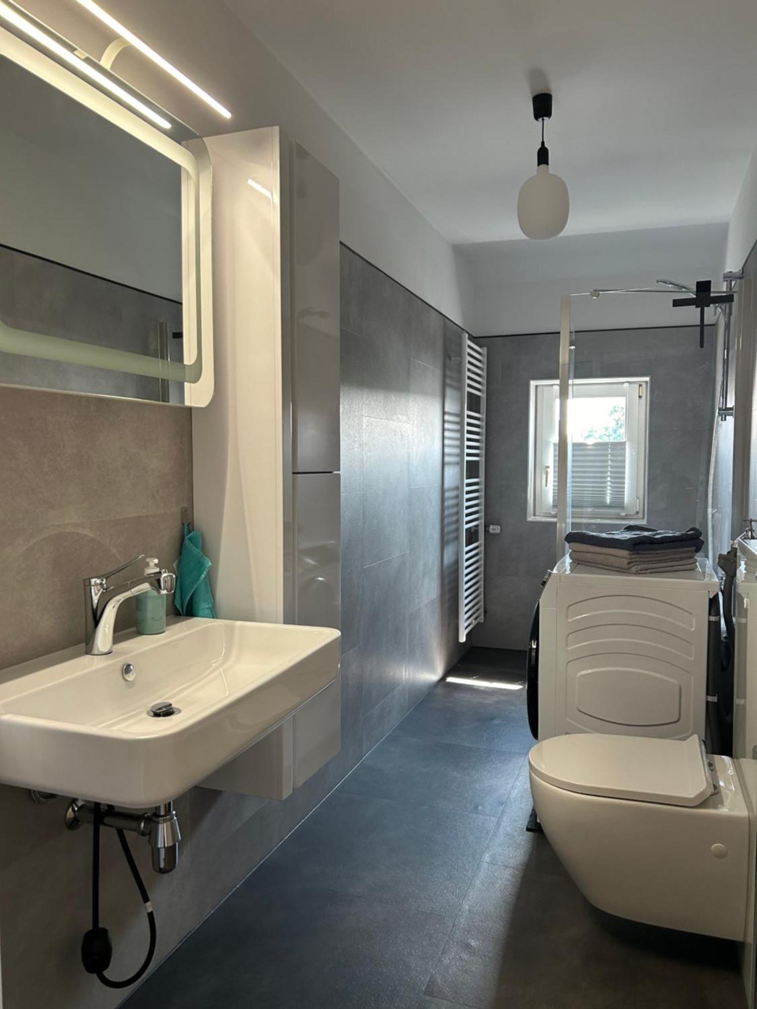 Schoene Neue 4 Zimmer Wohnung Mit Sued-Balkon Bis 8 Personen Naumbourg Extérieur photo